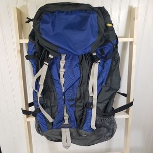 kelty coyote 4750